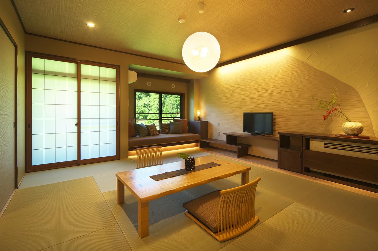 Magokuro Hotel Такаяма Екстериор снимка